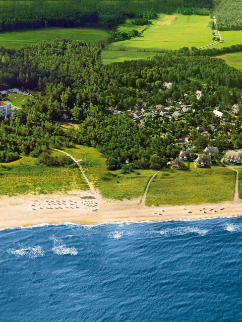 Luftbild des Strandhotel Fischlands und Strandhotel Dünenmeers