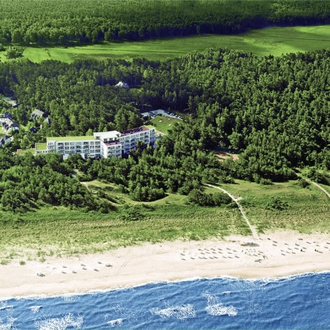 Strandhotel Fischland von oben