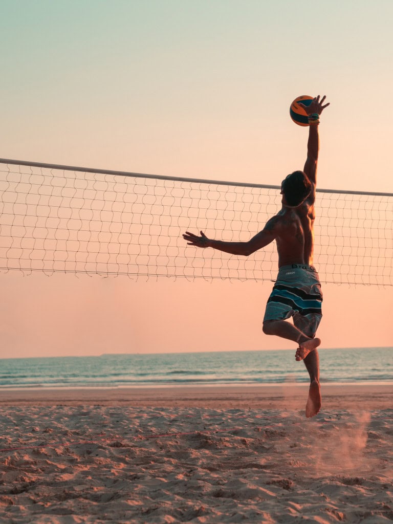 Beachvolleyball im Strandhotel Fischland