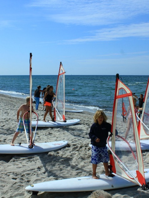 Schulung im Windsurfen im Strandhotel Fischland