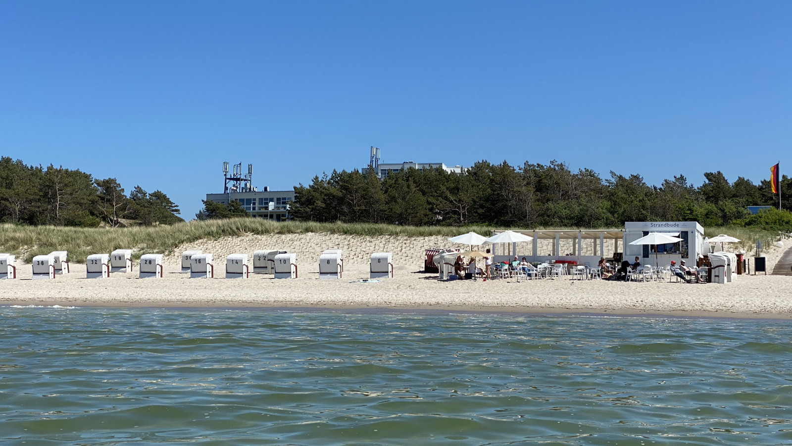 Strandbude des Strandhotel Fischlands an der Ostsee