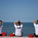 Yogakurs des Strandhotel Fischlands am Strand